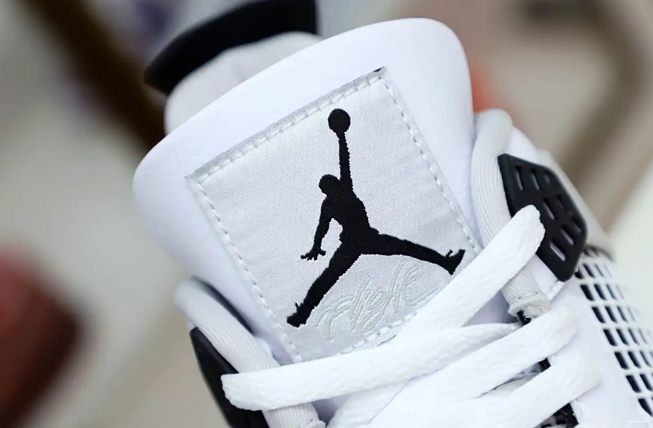 AIR BLACK 4 JORDAN MILITARY 0419
